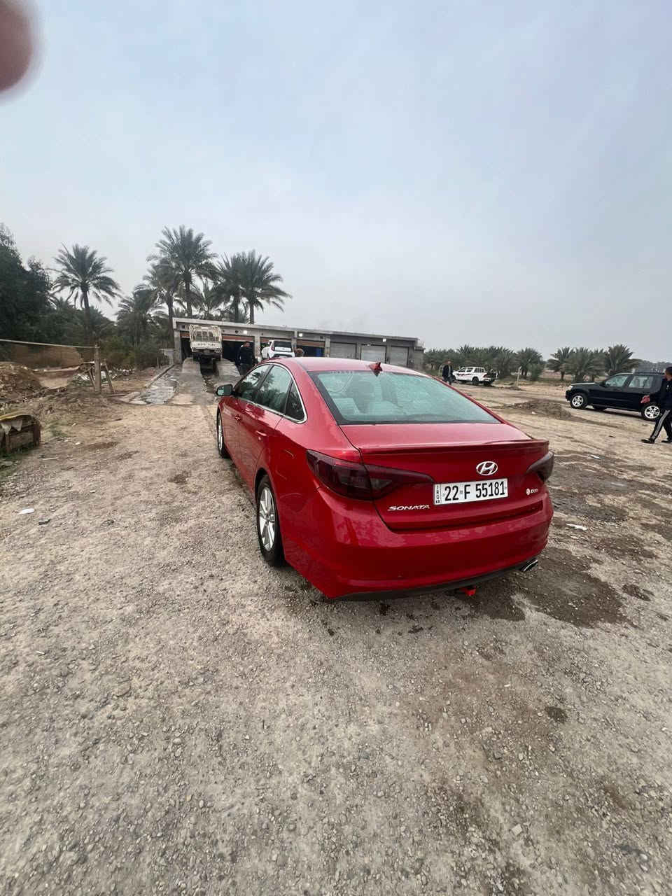 السلام عليكم سوناتا 2017 وراد امريكي ضرر نص الجاملغ  الخلفي صبغ فقط بدون دواخل بدون ارباك ماشيه 83 على وضع الشركه كلشي ممفتوح بيها لا محرك ولا كير اليساره رقم اربيل وبسمي البارحه جددت سنويه وهزه تريد تحويل تريد وكاله السياره جاهزه اي نقص مابيها سعرها 130 $وبيها مجال مكان السياره ديالى الخالص
***********
