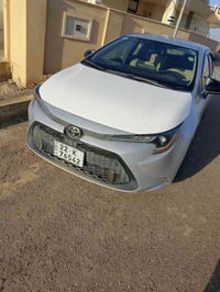 البيع كورلا موديل ٢١ مريكي  سياره بيهه باب سائق مبدل والباب خلف سائق ش...