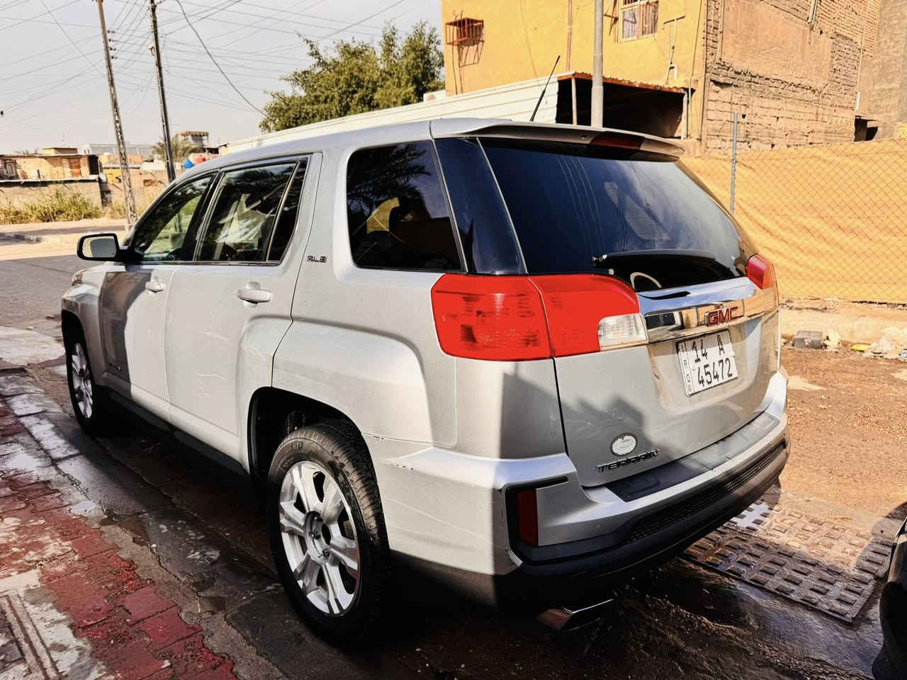 السلام عليكم للبيع جي ام سي تيران موديل2017 واردامريكي ضرر جاملغ الأمامي سياره كلش نظيفه أباسمي السعر 120 ورقه العنوان البصره الجنينه الاتصال على ( ***********)
