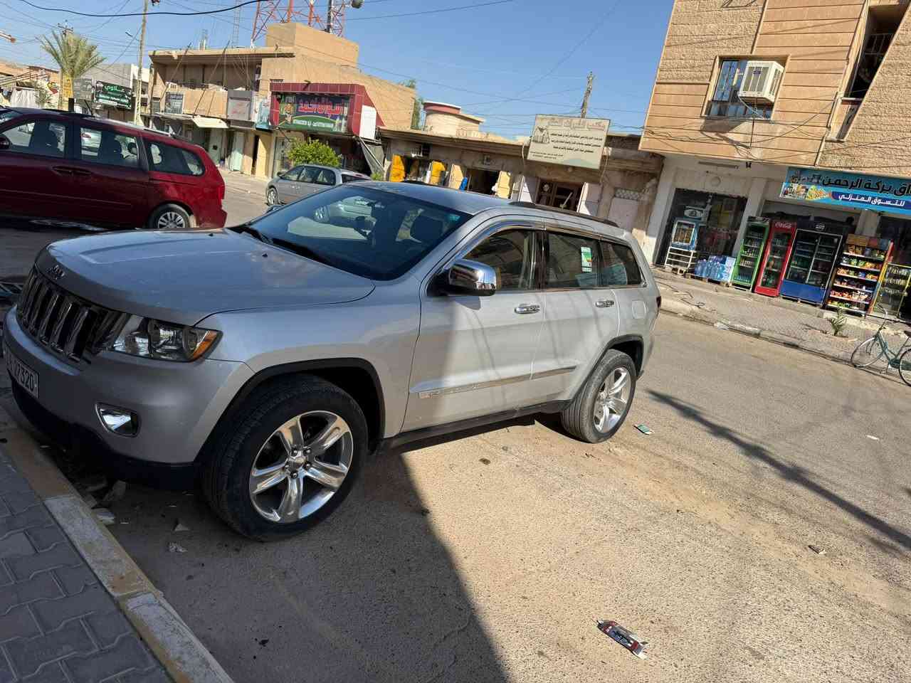 صلي على نبيك 
جيب لاريدو موديل ٢٠١١ 
كفاله من الضربه والدواخل 
فول مواصفات عدا الفتحه
٤ بصمات وبصمة تشغيل 
سستم نيكل 
شاشه بلادي 
كامره دواره 
حساسات
تحم ستيرن جهتين 
داخل مشمشي 
نضام يكو 
مكينه ممفتوحه 
مكينه ٣٦٠٠ جديده بل شرط    
كهربائيات عل بلاد 
بجم كبس 
تخم تايره جديد ويل هامان
صدر جديد 
تبريد قطعتين عل سويج 
مضومة زنون 
سياره بيه قطع صبغ ابيعك حزام 
بغداد دولي بسمي
مكان السياره تكريت 
السعر ١٣٥ وبيه مجال 
الاستفسار***********
