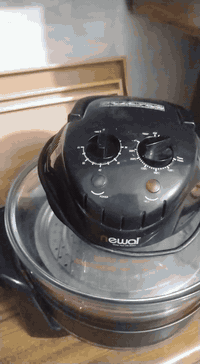 السلام عليكم  ثلاجه نضيف بس لباب من جوه نرماده  عمل  شغلها حلو وثلج فول  السعر 150 وبيها مجال؟؟ 
 قلايه كهربائيه مال كلشي ترهم  سعر 40  وبيها مجال  المكان تكريت قادسيه  اتصل  ***********
