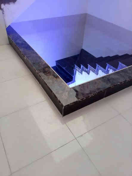 السلام عليكم ورحمة الله خلفة سيراميك وكاشى ومرمر وبورسلين وبايات كادر مصرى كامل أرضيات وحواءط وواجهات بفضل الله شغل يشرفنا ويشرف الجميع متواجد ببغداد شغل تسليم مهندس *********** إتصال أو واتس آب وتحت أمر الجميع
