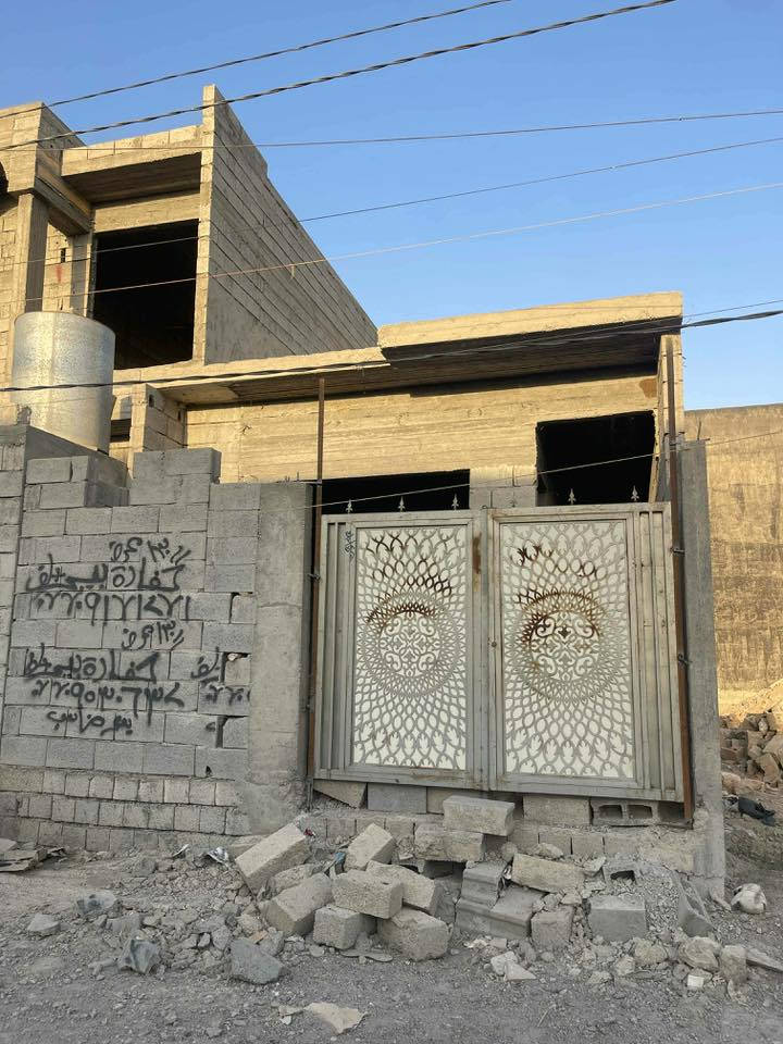 هيكل للبيع زراعي 100 متر                    واجهة5 حي الزوراء الارجيبات للتواصل ***********
