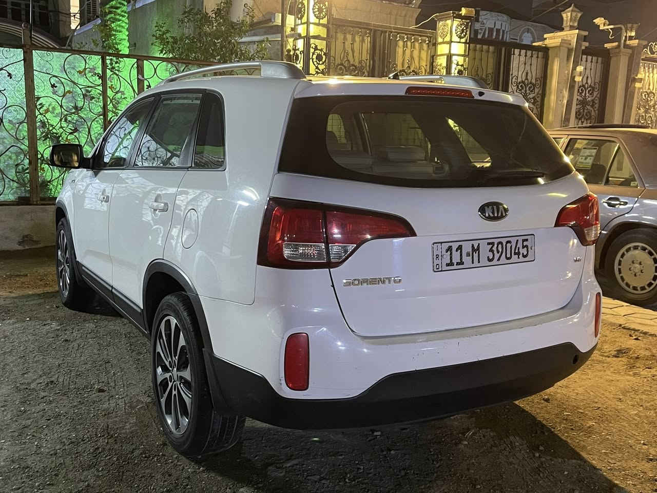 سورنتو خليجي2015
صبغ باب سايق فقط 
ماشيه 196حقيقي
مكينه كير تبريد كله مكفول 
تخم تاير صدر جديد 
170 وبيها مجال 
***********
