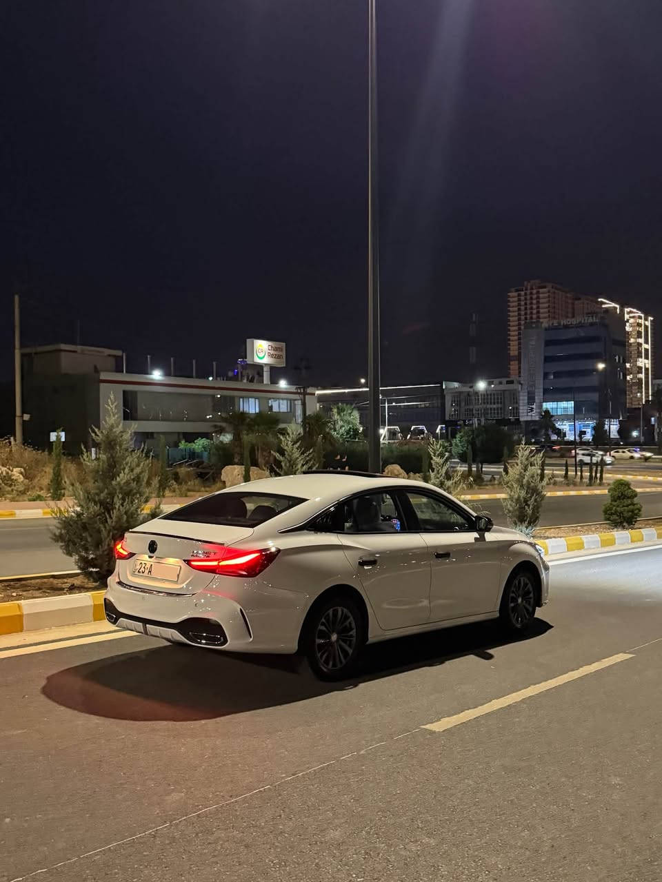 MG GT 2025 SPORT
ئێمجی جیتی ٢٠٢٥  سپۆڕت فوول مواسەفات

ماوەی ڕۆشتن: 13,000 کم

بۆیاخ:
بێ بۆیاخ، بێ تەرزە، بێ کرانەوە، بێ گۆڕاوە، بێ بۆیاخ ئەستوور.

ماشاءاللە، لە شەریکە چۆن دەرکراوە وەک بیلادی خۆی ماوەتەوە، هەموو گیانی بیلادیە و کامل کامل جوانکاری بۆ کراوە.

مواسەفاتی GT:

* سڵایت
* بەسمە
* ٦ مۆدی ئاکتیڤ(شاشە فوول ئاکتیڤ)
* ویلی ٢٠ ئینج، تازەترین ویلی بیلادی
* کوشن جلد
* ٣٦٠ پلە کامێرا
* ٣٦٠ پلە حاسە
* تەحدید سورعە
* داشکامی بیلادی
* دەبڵ گێڕ (عادی، ئۆتۆماتیک)
* ئۆتۆ هۆڵد
* برێک بەسمە
* ئاوێنە شەفت لە کاتی داخست ئەخەویت
* ئاوێنە ئیشارەت
* لایتی پێشەوە (دەبڵ عەدەسە، زینۆن، لید)
* لایتی پشتەوە (کامل لید)
* صندوق شەفت
* ١٢ مکەبەرە
* زۆر مواسەفاتی تر

* کامل سێرڤس کراوە
* ڕۆنی گۆڕاوە
* چوار تایەی تازەی تایلەندی بیلادی لە ژێرە

‎گێڕ و مەکینە و تەبرید و کارەبایات و تەقە و ڕەقە بە شەرت.
گێڕ و مەکینە نەکراوەتەوە بە شەرت.

ڕەقەم و سەنەوی تا ٢٠٣١ تازەیە
تەحویل غرامە وەکالەت بە شەرت

ناونیشان: سلێمانی
ڕەقەم: هەڵەبجە

پەیوەندی:
📞 *********** (WhatsApp)
📞 ***********

