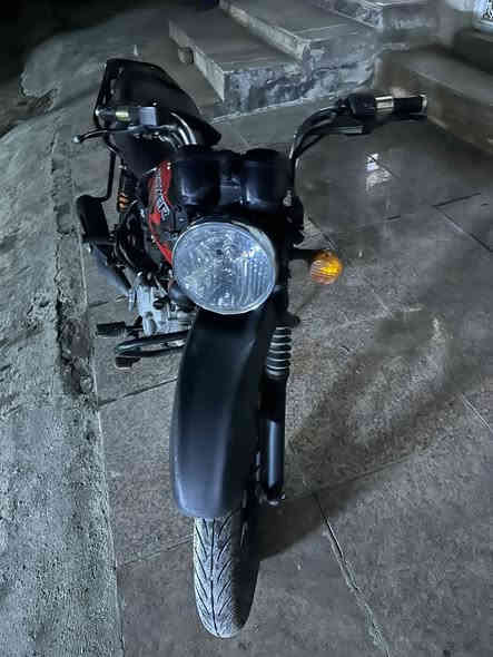 سلام عليكم بوكسر لبيع اوراق ضايعه سعر ٧٠٠ وبيه مجال.       ***********
