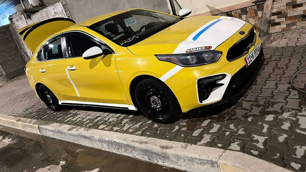 سلام عليكم ورحمة الله وبركاته
فورتي 2019

سيارة جاهزه مجهزه بدون اي نواقص 

سيارة فول مواصفات ما عده البصمه ولفتحه سقف 

صدر امامي خلفي جديد 

تاير تخم جديد 

السعر 130 وبيها مجال قليل حك الجيه 

رقم الهاتف 
***********

رجأن لحد يكسر بحلال الناس 

السياره مكانها بغداد ابو غريب خان ضاري
