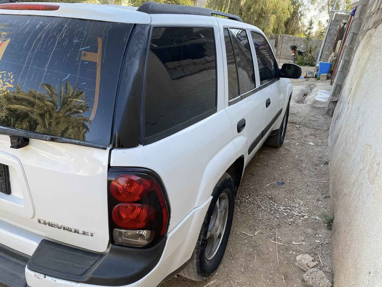 بلايزر مزاد ديالى جاهزة للاخير شاشة دوشمة كاعية جلد ماشيا ١٤٧ الف فقط بيها قطع صبغ مكانها ديالى وماشين بمعاملة الرقم سعرها ٥٥ ورقة وبيها مجال قليل ***********
