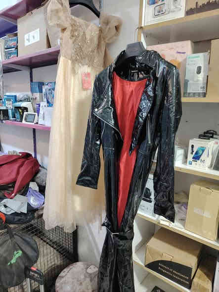 غراض امزون اروبي اصلي عنوانه ميسان *********** واتساب
ملابس نسائية
