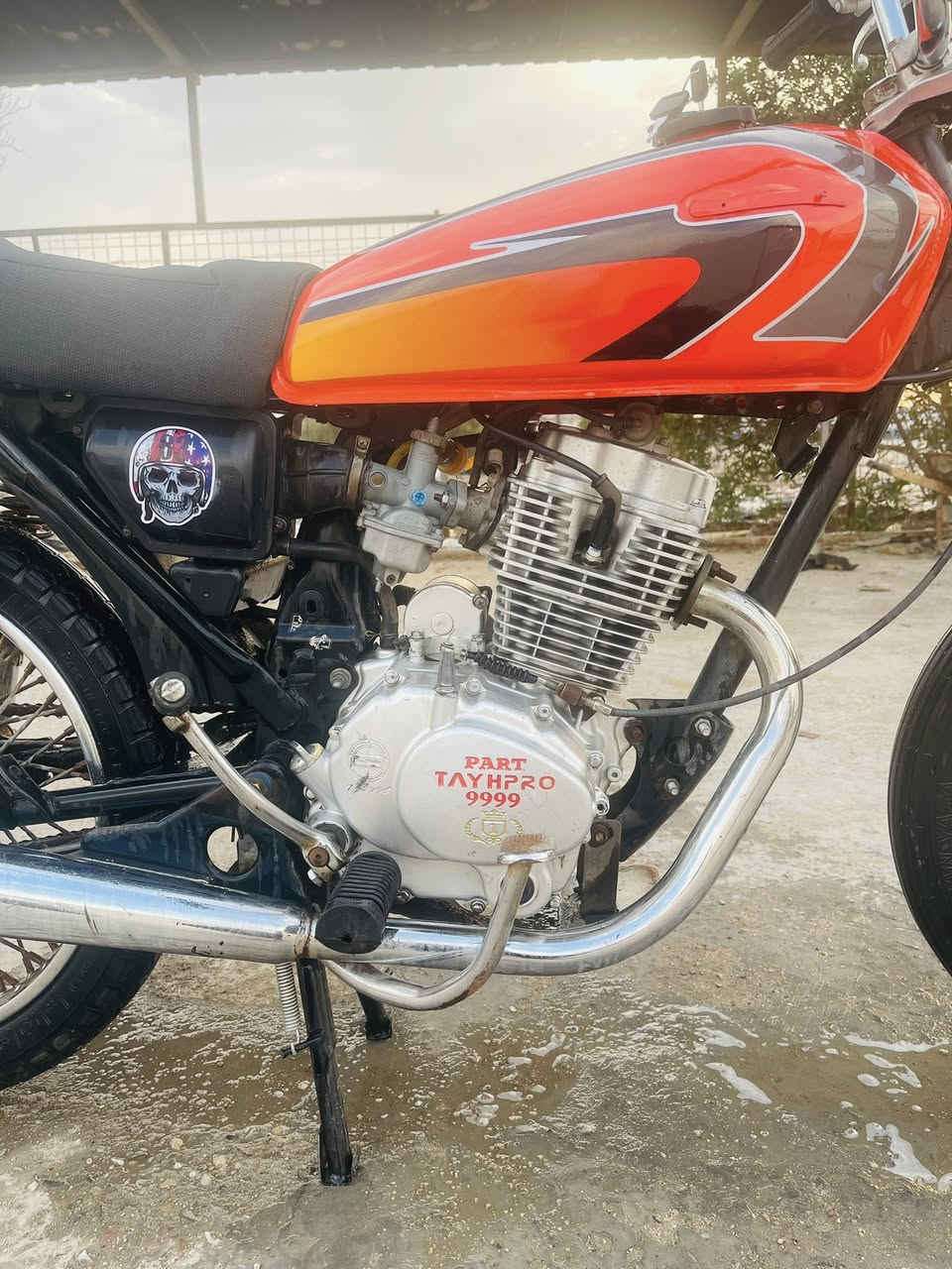 سلام عليكم دراجه أدوات لبيع غراض كله جديدي سعر 350  مكينه ناعمه لا دخن ولا تبخر  كفاله عمه بصره 
5ميل  رقم لهاتف ***********
