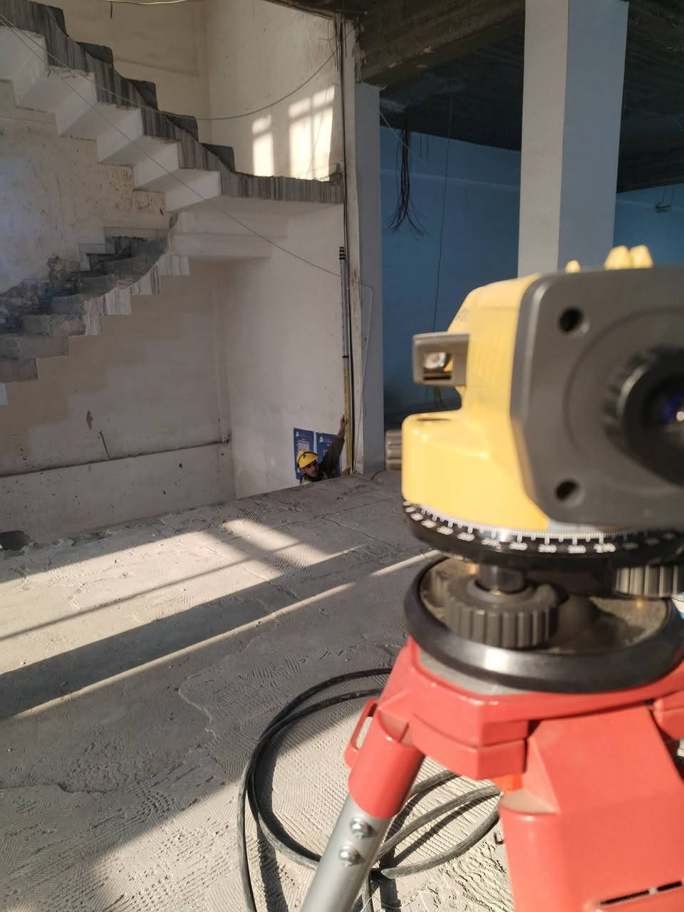 تنفيذ کافة الأعمال المساحيه والمدنية
کل مايخص العمل المساحي والمدني
المساح عماد الجبوري ***********
جزء من أعمالنا
