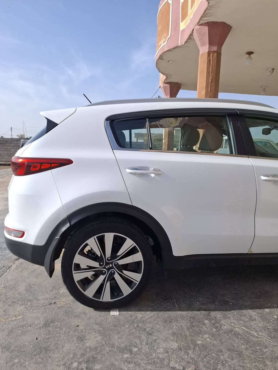 السلام عليكم كيا سبورتج خليجي موديل 2018 كفالة عامة ماشية 81 رقم بغداد بسمي تحويل مباشر مكان بغداد السعر تصل *********** وتساب

