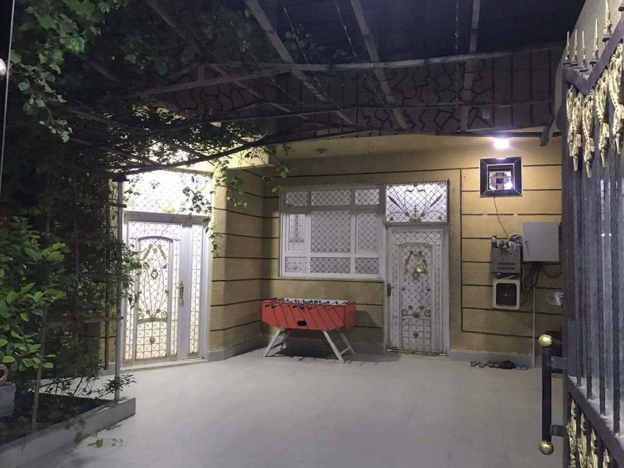 بيت للبيع بهرز  مساحه٢٥٠ متر
طابقين اربع غرف ستقبال وصاله ومطبخ حار وبارد حمامات ٢وسطح نوع العقار طابو زراعي قرار محكمه سند ٢٥
للاستفسار***********
