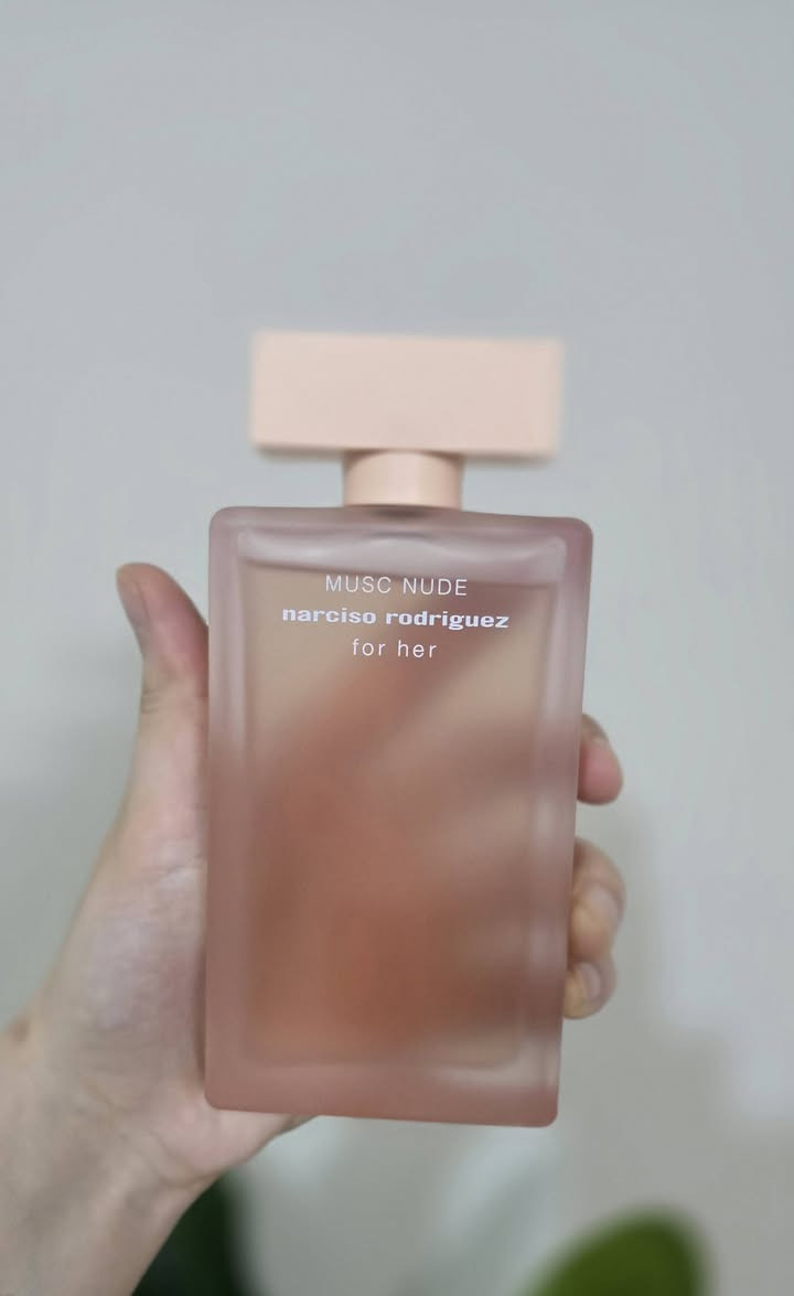 مرحبا
عطر نارسيسو مسك نيود ، الاصلي ب باركود للبيع ، بسعر 95
مستخدم رشات قليلة..


**إذا كنت صاحب هذا الإعلان وتريد حذفه لأي سبب، رجاءا أرسل رسالة إلى الدعم الفني**