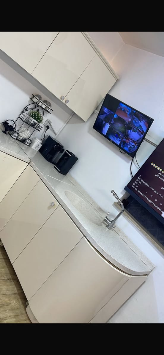 الكاونتر الاوف وايت قياسه 6 متر ونص /خشب داخل وخارج/ سطح مرمر سعره مليون ونص مكاني اليرموك اربع شوارع


**إذا كنت صاحب هذا الإعلان وتريد حذفه لأي سبب، رجاءا أرسل رسالة إلى الدعم الفني**