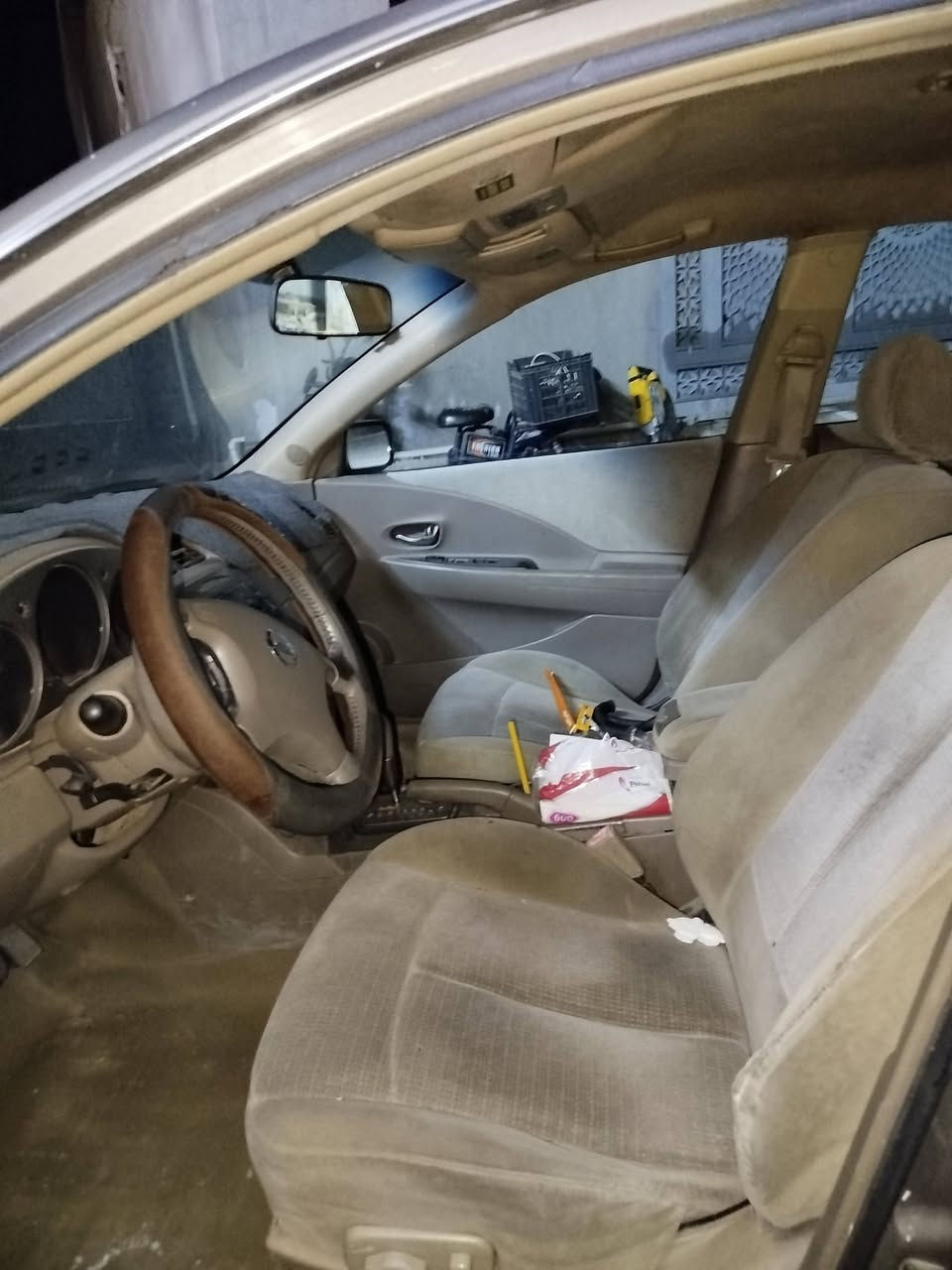 تحية طيبة
نيسان التيما موديل 2003
للبيع او مرواسة 
كهربائيات كلها شغالة 
تبريد تدفئية بحالة جيدة جدا
مجهزة بمنظومة غاز
سعر 63 بيها مجال
سنوية لنهاية 2027
مكان سيارة طوز خورماتو
للاستفسار
***********

