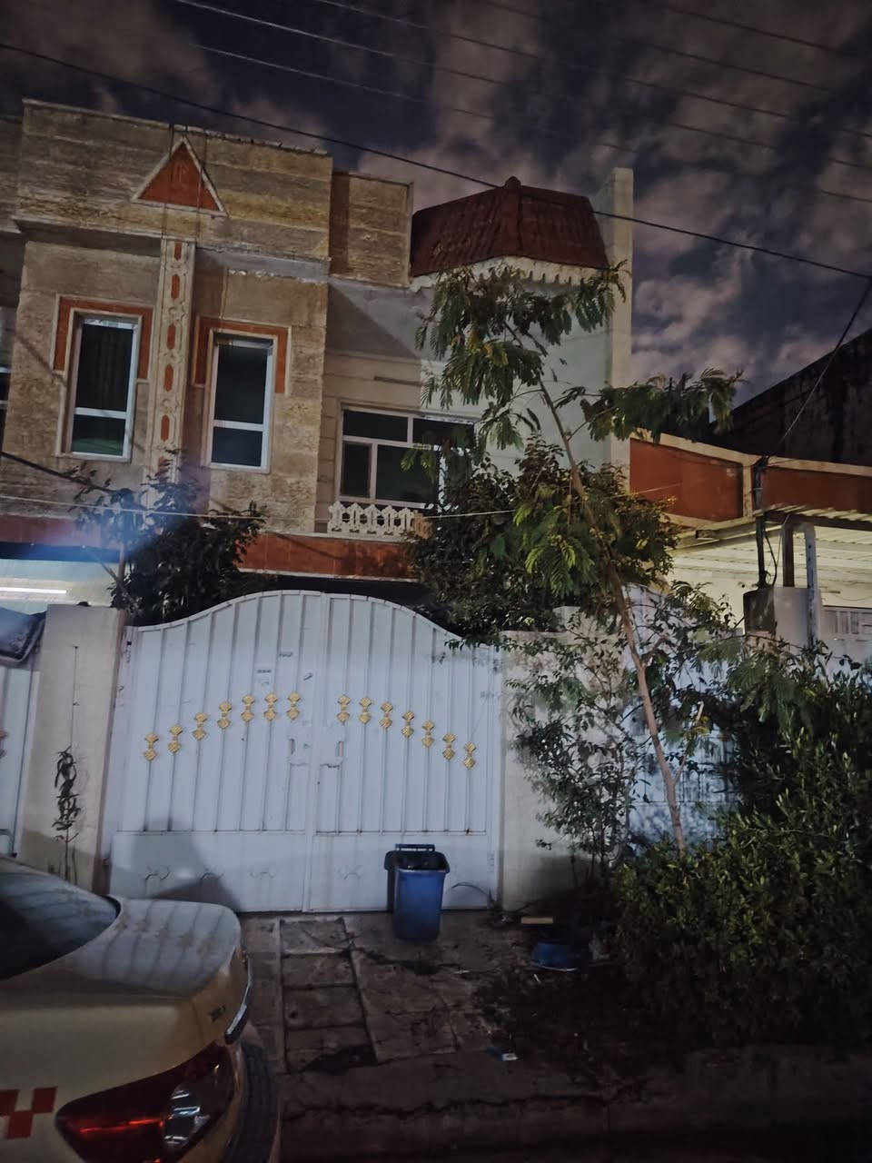 بيت للايجار في زانكو ٩٤ خلف اؤميد مؤل ١٠٠ متر *********** @
