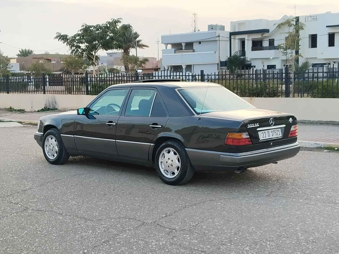 مارسيدس دب حجم 300 موديل 93 بجم بيبي محرك 3000VVT رقم اربيل جديد دولي هةزا فحص مروري جديد سنويةجديد الغاية 2030بسمي شرط تحويل قواعد دبلات سليمة صبغ عام جمالية بدون خياس تبريد ثلج سلايت شغالة ABS كهربائيةشغالة جام كهرباء اربع تايرات جديد سنترلوك سعر 68 مكاني كركوك ***********
