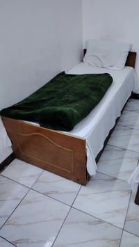 جرابي مال فندق ٦٠ جربايه بسعر مناسب للاستفسار ٠٧٧١٥٨٤٥٩٠٩