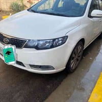 شباب السياره مكلف بنشر اني تفاصلها كدامك لو اتصل ع صاحبها  للبيع كيا س...