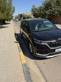 كيا كرنفال موديل 24 lx محرك ٣٥٠٠  v6 ماشيه ٥٠ الف  السياره كلين بيها ب...