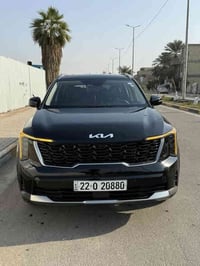 سورنتو موديل 24      7راكب رقم اربيل تحويل وكاله شرط. ماشيه 17 حادثه ف...