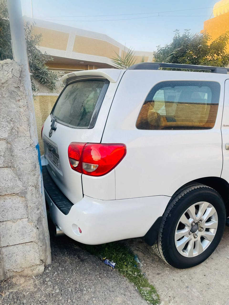 لسلام عليكم
تيوتا سيكويا  بلاتينيوم 
مشروع وطني تحويل مباشر
موصفاتههً معروفه
داخل مشمشي
.الموديل:2009
.المواصفات(platnum) 1/1
 بمصه تشغيل
.سلايد روف
كشناتً جلد
.زراكات 
.حساسات
.تحكم ستيرن جهتين
.ستيرن كهرباء
.مري شفط
.كشنات جلد +تدفئه تبريد
.بردات جانبيه بلاديه
.شاشه ايباد
.V8(5700)
.بعد بيها هوايه مواصفات 
بيها جاملق امامي صبغ وبيها كلير بل جاملق الخلفي بدون اي
دواخل و بيها بارد 
.السعر 157
مكان السياره بغداد
***********
