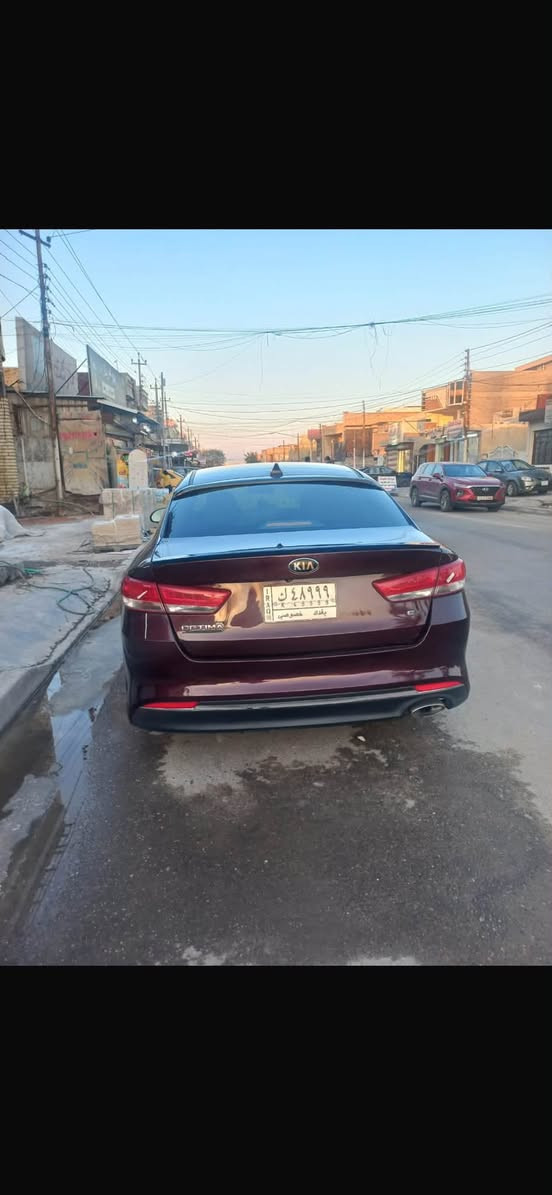 اوبتما EX 2017
ماشيه 75 الف 
حادثها موضح بالصور 
بچم كبس والضهر كبس 
وبيها منضومه زنون عالي ناصي
فول عدا الفتحه شاشه چبيره قطعتين تبريد مري قلاب بالبك خزن ميموري جلد 
السياره نظيفه صدرها نص عمر  
كير ومكينه وتبريد مكفوله 
***********
