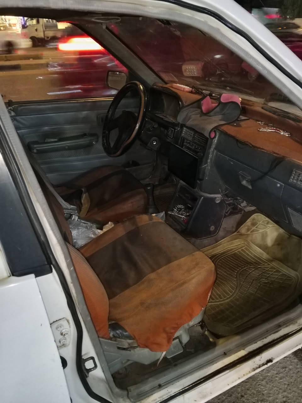 سياره سايبا للبيع موديل 2012 رقم قادسيه مالكهه بالنجف السعر 25 وبيهه مجال اتصال على هذا الرقم *********** بي واتساب
