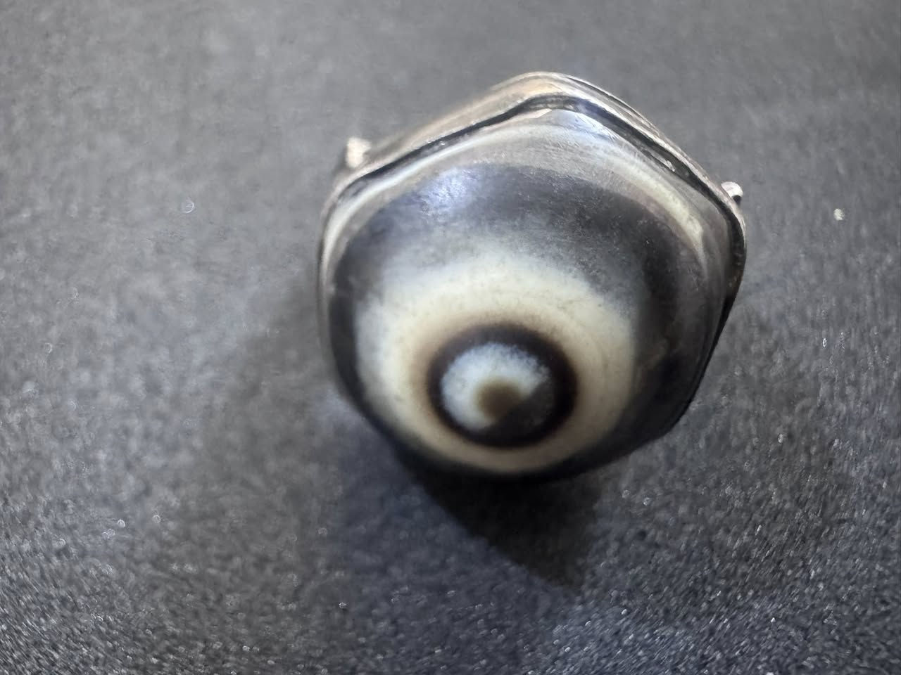 للبيع :جزع يماني بقري ناشف قديم جدا درجة اولى


**إذا كنت صاحب هذا الإعلان وتريد حذفه لأي سبب، رجاءا أرسل رسالة إلى الدعم الفني**