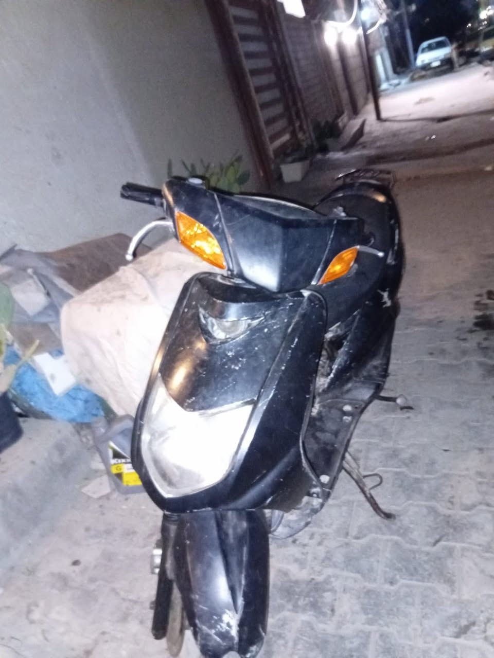 سكنس ١١٠ تجفيت جديد. بيها بس سلف بدون هندر ما شادلها اطيك وياها غراض الها صالنصه وجم شغله من عده البيها الدراجة ماتشتغل بيها عطل ومالي خلق اصلحها السعر ٢٠٠ وبيها مجال قليل

 0787 691 2554
