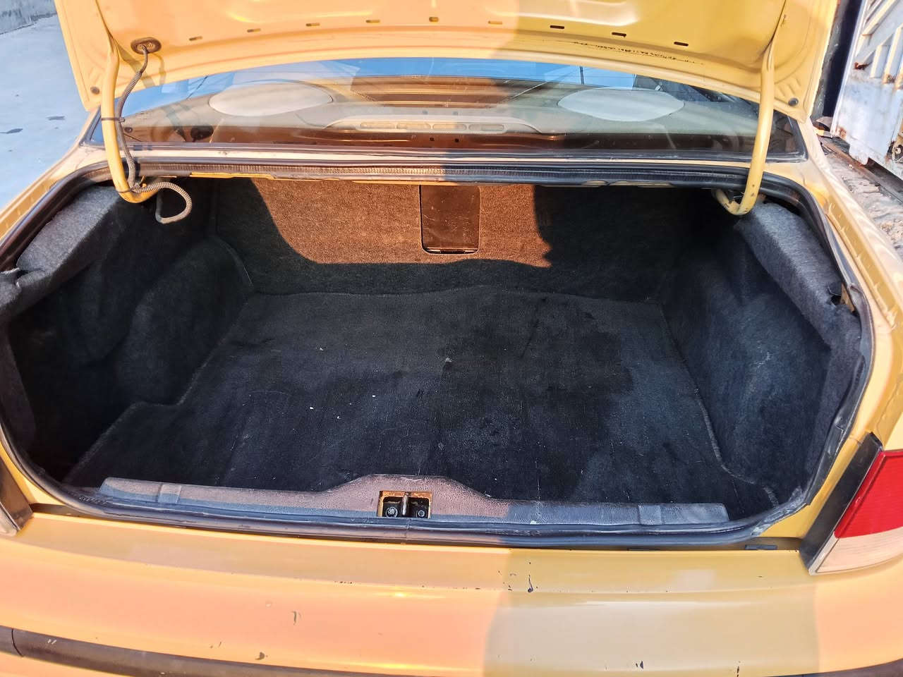 سلام وعليكم سمند موديل 2011 رقم واسط الماني السنويه مصفره هيه وغرامات نافذه مكينه كير جدد لاتنقيص ولا تبخير مكفوله كفاله عامه لا صبغ ولا ضربه ولا تبديل تخم تاير صدر خلفي امامي جديد تبريد نقص غاز كهربائي كامله مابيه نقص كلوب كلها شغاله تحويل مباشر سعرها 36 وبيها مجال رقمي *********** واسط العزيزيه مكانها
