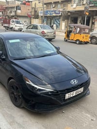 مرحبا الانترا   موديل 2021  وارد امريكي كندي  حادث فقط جاملغ خلفي  فول...