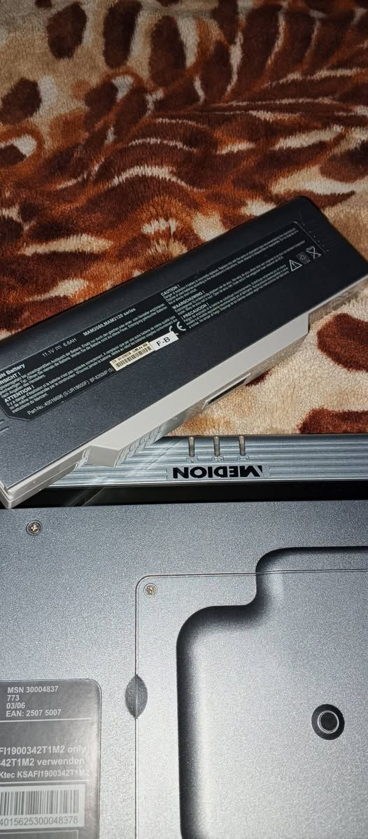 🔺Medion ميديون🔺
جهاز وكاله من النوادر 2002 كيبورد بس انجليزي ماخذه وكتله 2003 من دنمارك 
سعر خاص توصيل موجود
بطاريه اصليه منتهية يشتغل بس كهرباء 
يتصل على انترنت عادي


**إذا كنت صاحب هذا الإعلان وتريد حذفه لأي سبب، رجاءا أرسل رسالة إلى الدعم الفني**