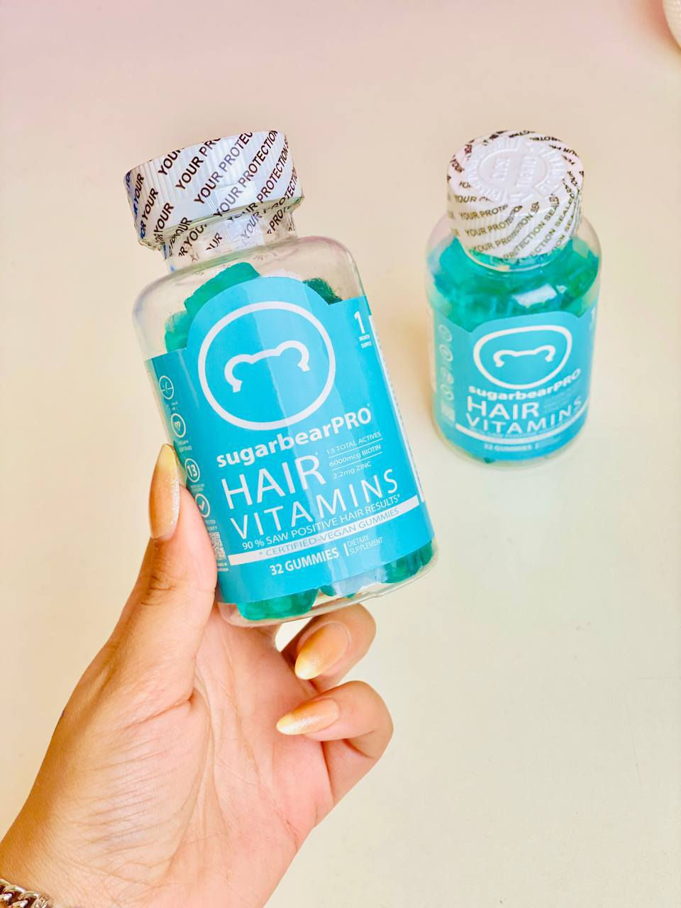 🥰🥰🤗 جلاتين الشعر التريند العالمي حبوب الدب🐻 لجمال الشعر😍

جلاتين شوقر بير هير 💙sugar bear hair vitamins💙

 هى عبارة عن فيتامينات للشعر وقد تم تداولها لاول مرة في عام 2016، وهى اول فيتامينات نباتية للشعر في العالم، وقد صنعت من خلاصة التوت الحقيقي، وتتميز الحبوب بمذاقها السكري الذي يشبه مذاق الحلوي او التوت  

فوائد حبوب شوقر بير هير – sugar bear hair vitamins benefits

✨تساعد هذه الحبوب على زيادة معدل نمو الشعر.
✨تساعد على تغذية الشعر من الداخل.
✨تعمل على زيادة صحة الشعر.
✨تعمل على زيادة ليونة الشعر مما يحمي الشعر من التقصف.
✨تعمل على ايقاف تقصف الشعر.
✨تعمل على تحسين الصحة بوجه عام.
✨تساعد على ايقاف تساقط الشعر.
✨تفيد في تقليل تقصف الشعر على المدى البعيد.

sugar bear hair vitamins تجعل الشعر يبدو صحي✨ ولامع وذلك حيث يمد الجسم بالكثير من الفيتامينات المهمة.
✨تمتد فوائد الحبوب لتشمل تحسين مظهر البشرة والاظافر ايضا.


**إذا كنت صاحب هذا الإعلان وتريد حذفه لأي سبب، رجاءا أرسل رسالة إلى الدعم الفني**