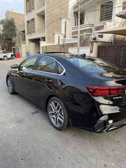 سلام عليكم 

Kia Forte 2024 – فئة EX
فورتي للبيع 
ماشي 8000 ميل 
فول عدا البصمه 
بيهة قطعتين 
وارد كندي 
بدون دواخل 
مكاني بغداد 
.
***********
