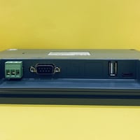 شاشة صناعية ٧ إنج ×٢ • شاشة صناعية ٤،٣ إنج ×٤