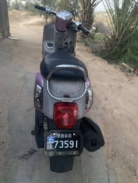 للبيع ماكس بوليس مسطره 2010 جديده صارلها اسبوع طالعه من المعرض مابيها ...