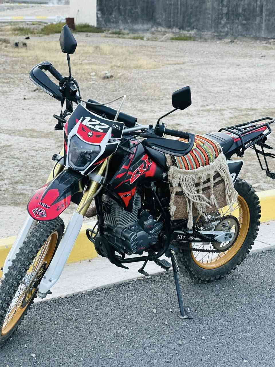 السلام عليكم
قفاز CRX موديل 2025 للبيع ،محرك 300c دراجة كفالة عامة سعر خاص .


**إذا كنت صاحب هذا الإعلان وتريد حذفه لأي سبب، رجاءا أرسل رسالة إلى الدعم الفني**
