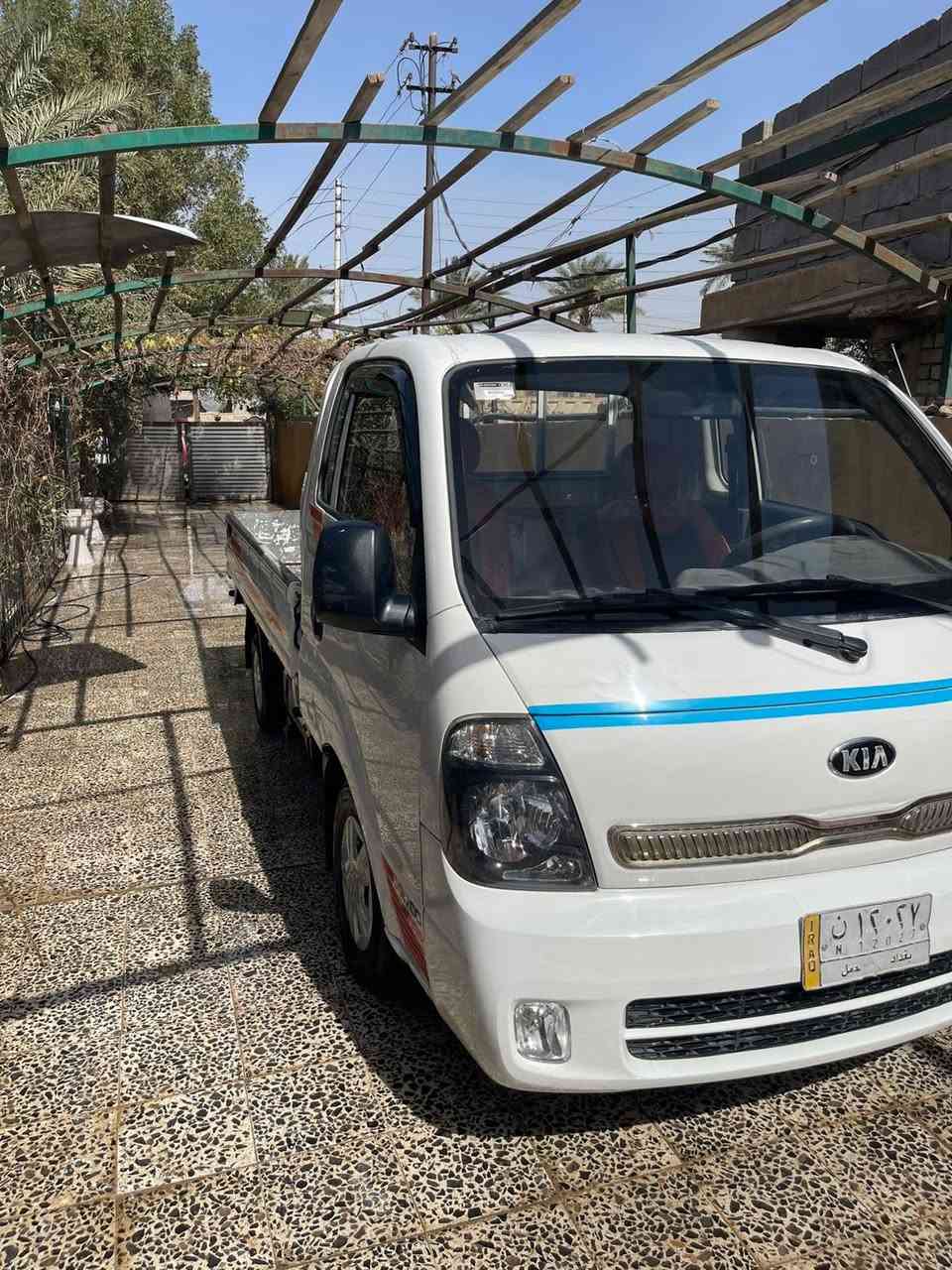 السلام عليكم
كيه حمل  ٢٧٠٠ للبيع
 موديل ١٦ رقم بغداد تحويل ثاني يوم
بدون حادث او صبغ 
السعر ١١٠$
هاتف ‭٠٧٧١ ٨٤٨ ٥٤٠٤‬   التواصل فقط مع الرقم
