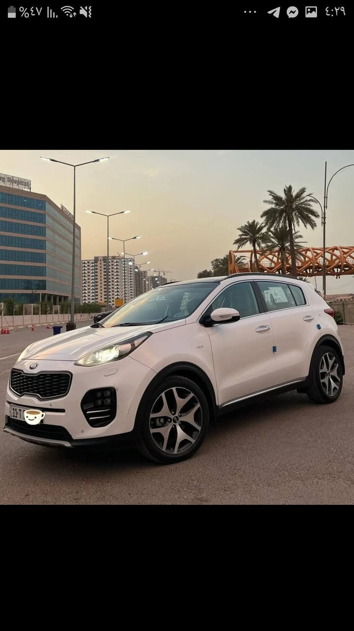 إسلام عليكم سبورتج 2018 فول مواصفات 1/1 خليجي مكفوله كفاله عامه محرك جيتي 2400
مواصفات 
شاحن لاسلكي 
صندوك كهرباء 
بصمه 
بانوراما 
سايد بريك بصمه 
اوتو هولد 
درايف مود ٣وضعيات قياده 
كراسي كهرباء مقعدين 
تبريد منفصل 
ترحيب و مري كهرباء اوتو 
صندوك ذكي عند اقتراب البصمه يفتح 
شاشه كار بلاي و أندرويد 
ماشيه 109 ألف كيلو متر
كشنات جلد 
حساسات امامي خلفي 
كامره خلفيه 
اشاير بل مري 
تايرات جديده 
وبعد بيهة مواصفات 
سياره كلش جديده وحلوه 
السعر 200وبيهة مجال مكاني بغداد قرب سيطرة الشعب 
رقم ***********
بيع او مراوس بتوسان 23 او24
