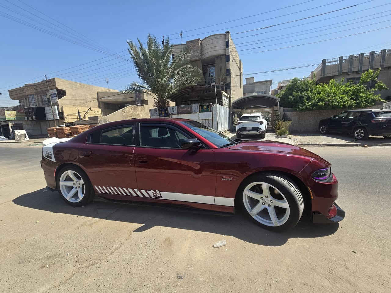 تشارجر ٢٠١٩ سكات باك
حادثها جاملغ وبنيد صبخ بيها بابتين السايق كلير من امريكا وبيها راس الشاصي تعمير بسيط كلش 

مكينه بلاد ما مفتوح بيها برغي الكير مبدل مال كصه بالكارتون 

ماشيه ٨١ الف 

كشنات مختمه نحله 

تدفئه كشنات 

حساسات خلفيه 

السياره عليها تفريغ يم الوادي 

ولف ماشميتو 

بلكات ريسنك 

زوج تايرات خلفيه جديده 

السياره استخدام يومي عادي ما نازله ساحه ابد 

بيها نواقص جدا بسيطه 

سعر ١٩٥ وبيها مجال بسيط 

***********
