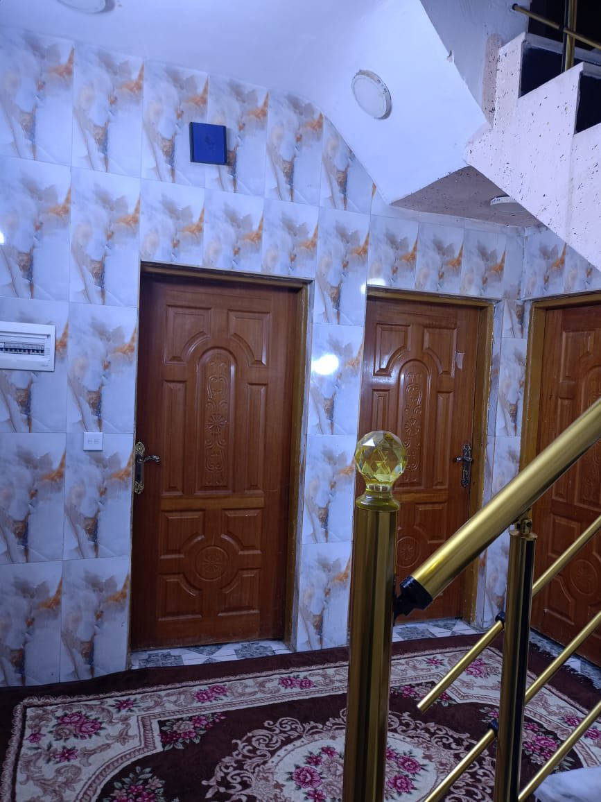 🔴 من بريد صفحة عرب جبور ديرتنا
📩 ننشر كما وردنا لنا دون تبنّي

🏡 بيت للبيع في منطقة الهواشة – شارع فلافل لبنان
بيت حديث ومتكامل من جميع النواحي، يتميز بالمواصفات التالية:
✨ حديقة كبيرة
🚗 كراج واسع
🍽️ مطبخ حار وبارد
🍳 مطبخ خارجي
🛋️ مضيف جديد مودرن
🛏️ ثلاث غرف نوم مع سويت داخلي
🏠 صالة كبيرة
🚿 حمام داخلي
🚻 حمام خارجي
📞 للاستفسار أكثر:
***********
📲 متواجد على واتساب

✍️ صفحة عرب جبور ديرتنا
