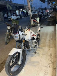 ماطور سنكي للبيع موديل 2023  السعر 1350 وبي مجال قليل 07828509012 كامل...