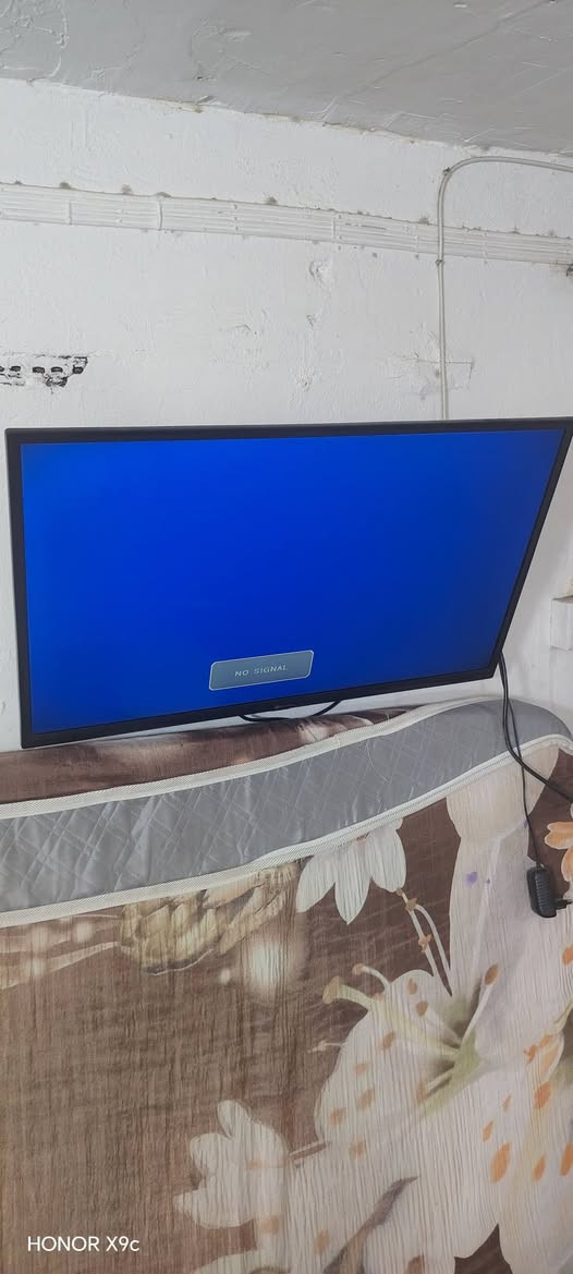 بلازما 32 بدون نت وماطور للبيع مكاني البياع *********** السعر 70 الف ثنينهن
