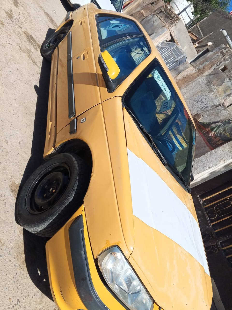 سلام عليكم بيجو بارص 2011 رقم ميسان نگليزي مصفره هيه وغرامات بيها وصولات تصفير حداديه جديده تايرات حلوات مكينه بيها سحب حلو كير جديد غرفتها جديده مكاني ميسان (السعر 26 وبيها مجال)  *********** خاص ماجاوب فقط اتصال
