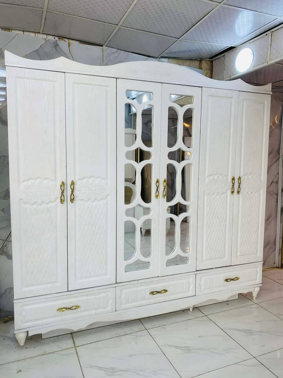 غرفة نوم تركي مستعمل
تتكون 👈7👈 قطع 🥰
نضافة 80%💯
السعر 600
مع نقل وشد داخل بغداد مجاني


**إذا كنت صاحب هذا الإعلان وتريد حذفه لأي سبب، رجاءا أرسل رسالة إلى الدعم الفني**