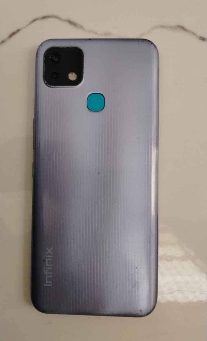 للبيع: موبايل Infinix Hot 10i (X659B)
 المواصفات:
   * الذاكرة (RAM): 4 جيجابايت
   * سعة التخزين (ROM): 64 جيجابايت
   * المعالج: Helio P65
   * البطارية: قوية جداً 6000 مللي أمبير
   * الكاميرا: 13 ميجابكسل مزدوجة
   * نظام التشغيل: أندرويد 11
  *ملاحظة عن الحالة:
   * الجهاز بحالة جيدة من حيث الأداء،
 لكن شاشة اللمس بيها مشكلة (تلطش) وتحتاج إلى فحص أو صيانة
   * تم تبديل الشاشة سابقاً

 الشراي يجي خاص ونتفاهم ع السعر... Singapore


**إذا كنت صاحب هذا الإعلان وتريد حذفه لأي سبب، رجاءا أرسل رسالة إلى الدعم الفني**