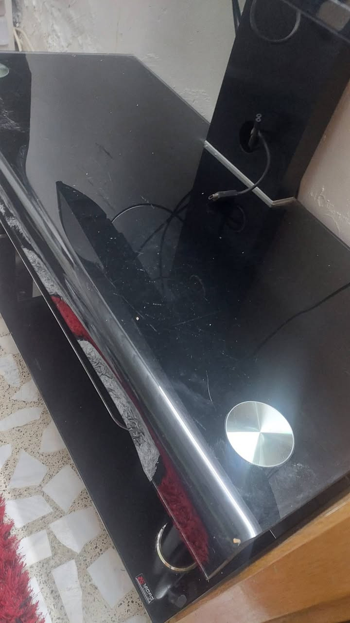 للبيع..للبيع ..للبيع 
ميز تلفاز ثلاث طبقات 
مستعل والصور خير دليل
بابل حله  السعر 65وبيها مجال بسيط
للاستفسار  ***********
