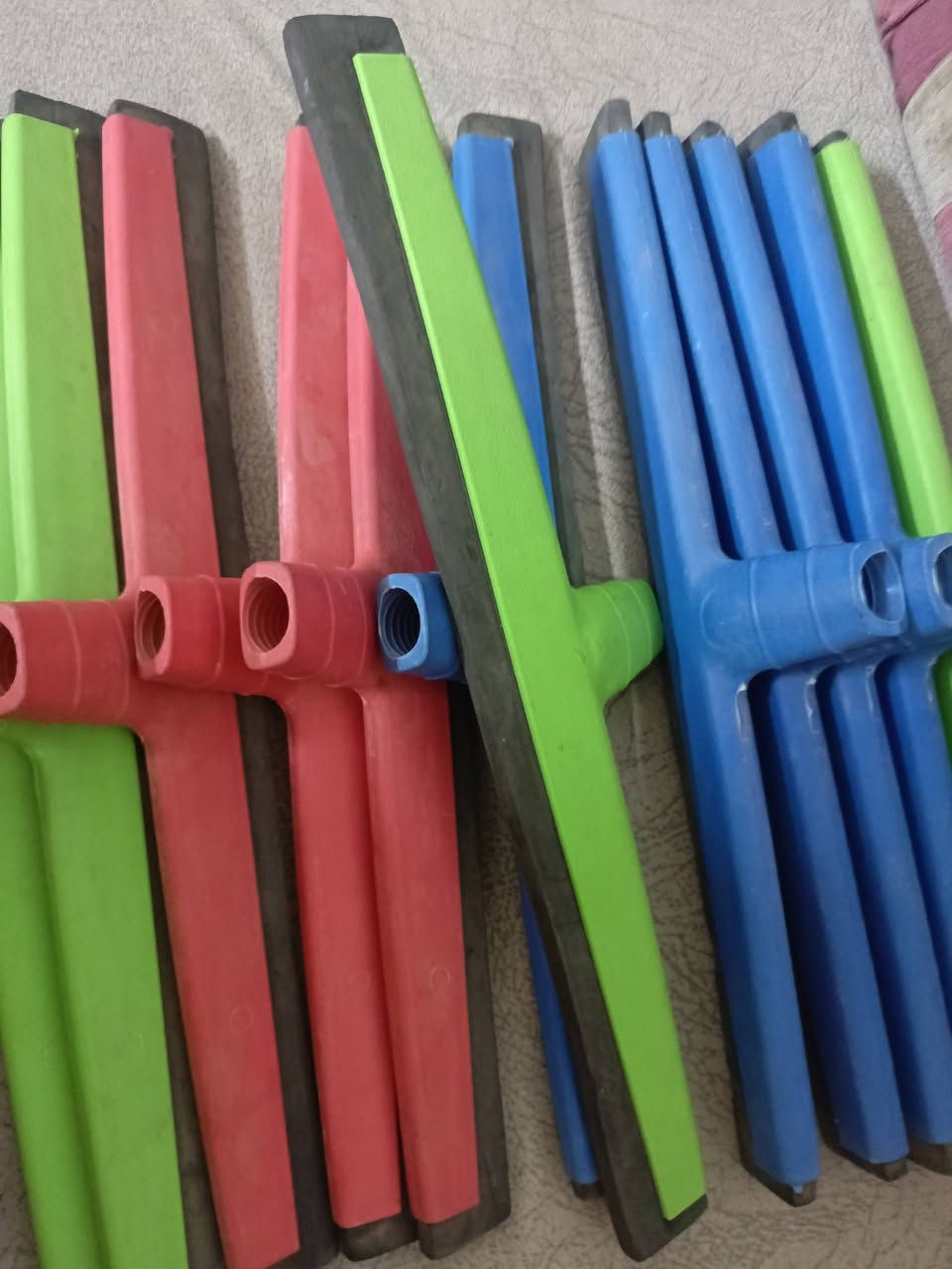 للبيع ماسيحة جديد سيت واحد قطعه على خمسه ميه 
اتصل على ارقام
‏‪***********‬‏
